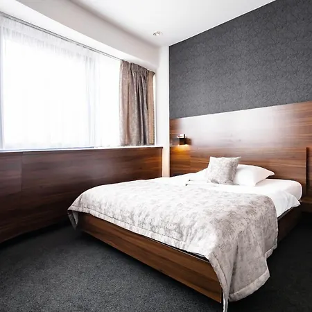 Tempus Club Garni Отель 3*