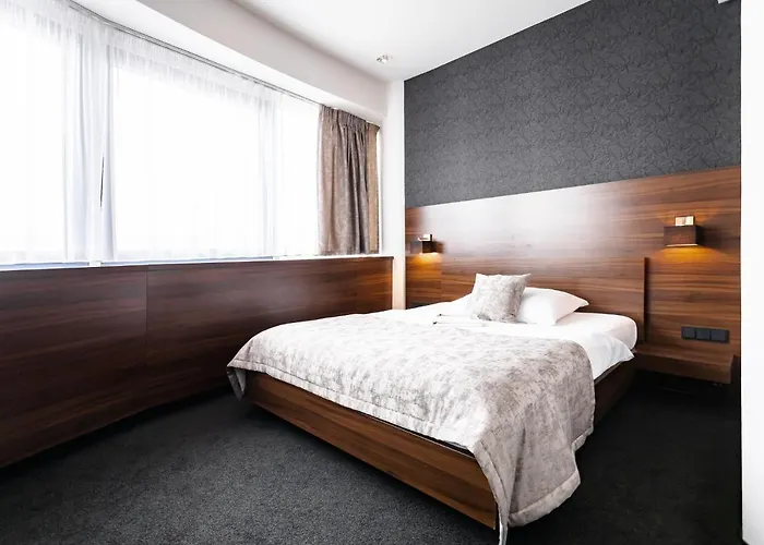 Tempus Club Garni Отель 3*