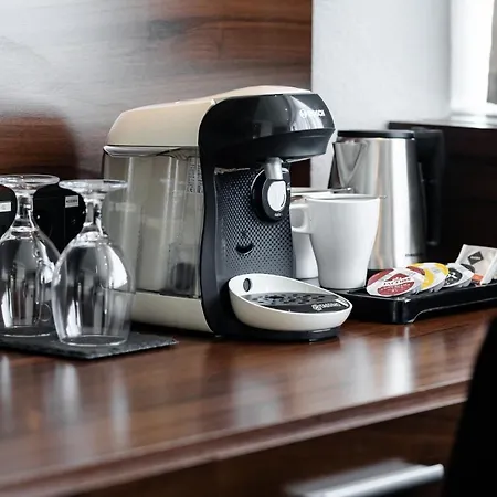 מלון Tempus Club Garni 3*